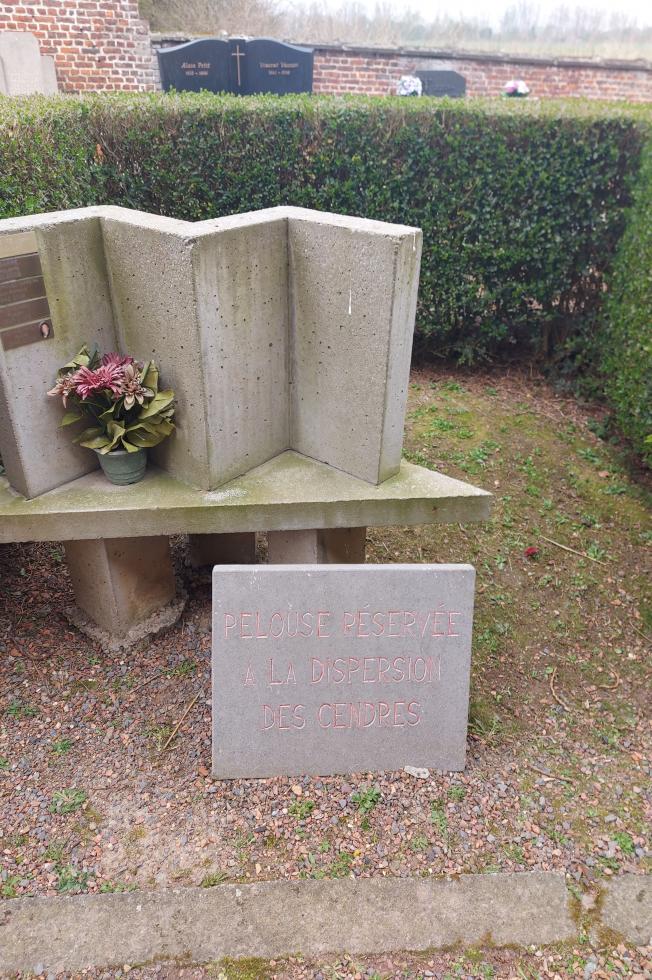 Aire de dispersion du cimetière de Quartes